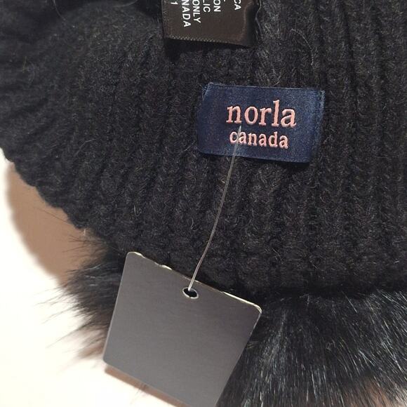 NWT Norla Canada Alpaca Wool Pom Beanie Anthropologie OS Black Winter Outdoor - Picture 7 of 8